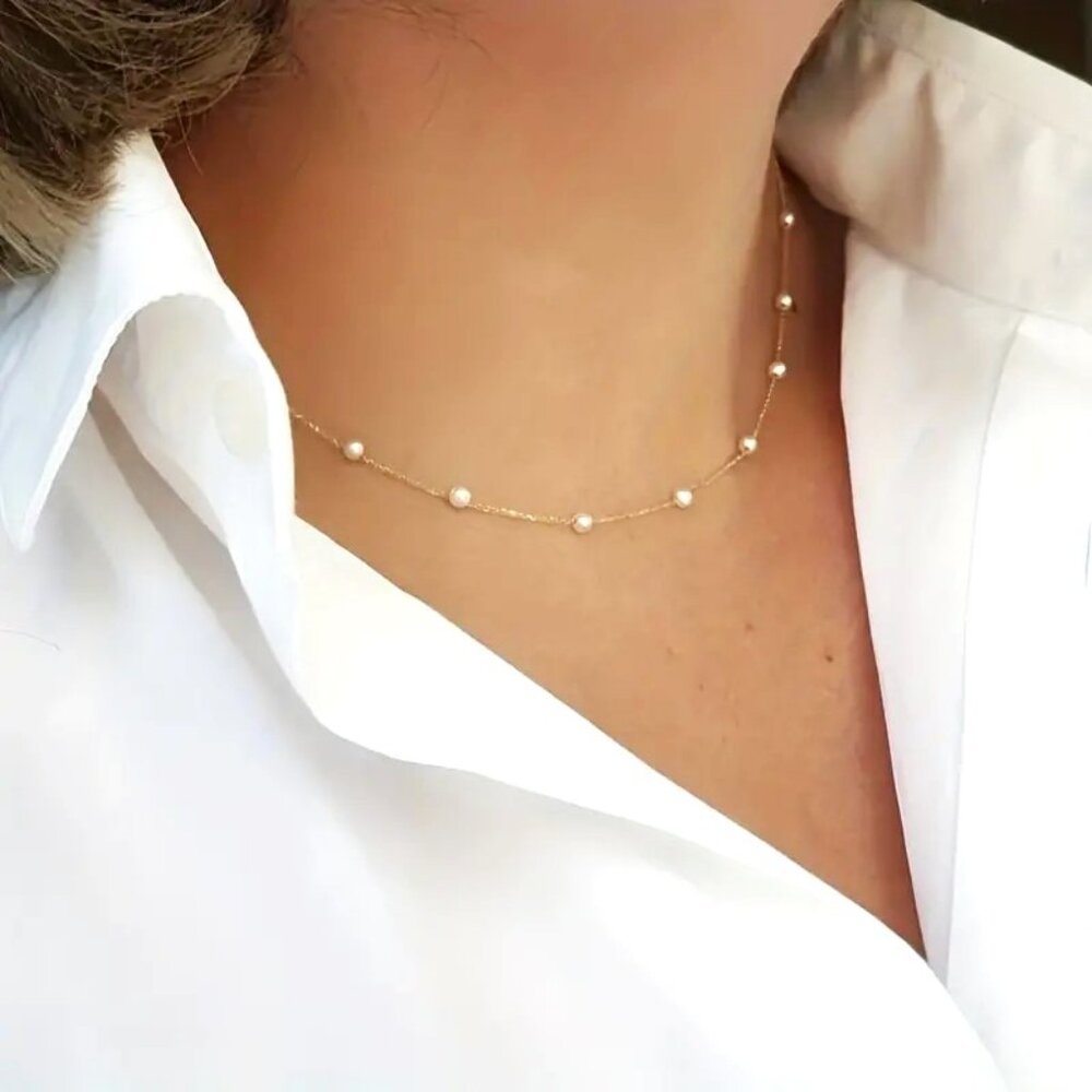 Necklace Pearl String Dainty Simple Minimalist Stylish Classy Stunning Trendy
